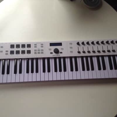 Arturia KeyLab Essential 61 MIDI Controller 2017 - Present White