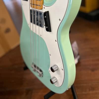 Fender Vintera II '70s Telecaster Bass with Maple Fretboard Surf Green  #MX23108107  9lbs. 0.2oz image 6