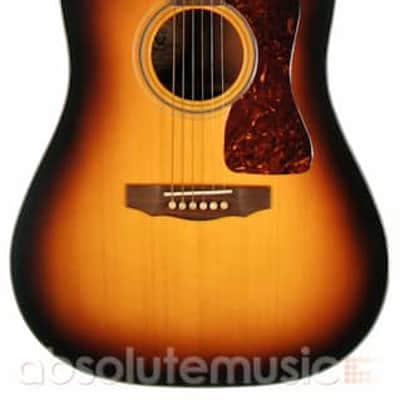 Guild D-40 Bluegrass Jubilee Acoustic Guitar, Sunburst image 2