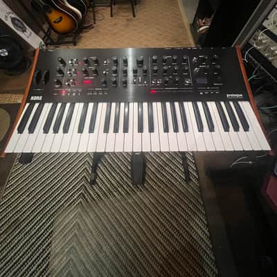Korg Prologue 8 Polyphonic 49-Key 8-Voice Analog Synthesizer 2018 - Present - Black/Wood