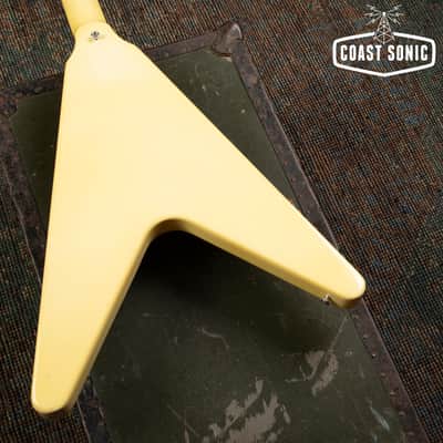 1993 Gibson Flying V '67 Reissue Alpine White w/ Case image 11