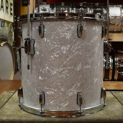 Pearl Professional Series Outfit in White Marine Pearl 18x22 8x10 8x12 9x13 16x18 16x16 image 11