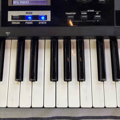 Roland VR-09 61-Key V-Combo Organ Stage Ready Keyboard image 4
