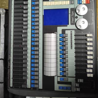 Avolites Pearl 2008 Moving Light Controller Lighting Console in Flightcase image 3