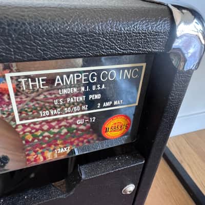 Ampeg GU-12 15-Watt 1x12" Guitar Combo 1970 - 1973 - Black image 9