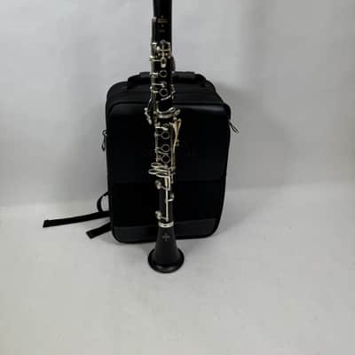Buffet Crampon E12 Intermediate Bb Clarinet 2010s - Black image 2