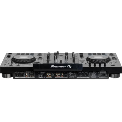 Pioneer XDJ-RX3 All in One DJ System image 4