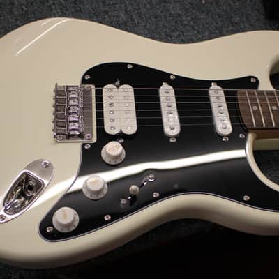 Squier Classic Vibe 70's Stratocaster HSS Hardtail Electric Guitar Olympic White 7lbs 10oz image 5
