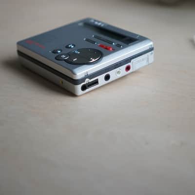 Sony Minidisc MZ-R70 2000 - Gray image 2