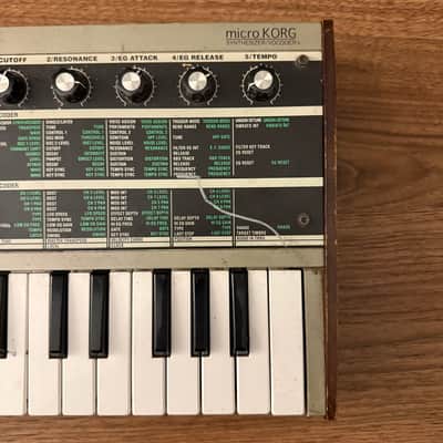 Korg MicroKORG 37-Key Synthesizer/Vocoder 2002 - 2019 - Silver image 2