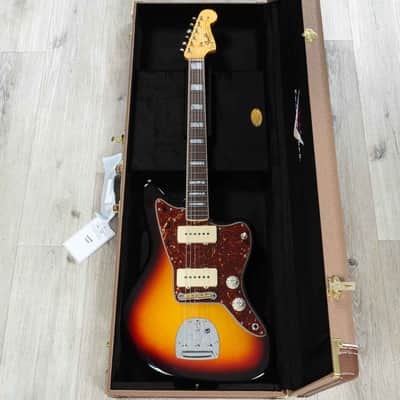 Fender Custom Shop 1967 Jazzmaster DLX Closet Classic Guitar, Rosewood Fingerboard, 3-Color Sunburst image 10