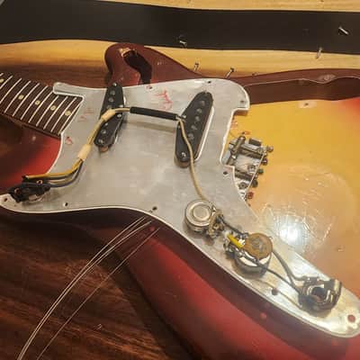 Fender Duo-Sonic 1963 Sunburst with OHSC image 17