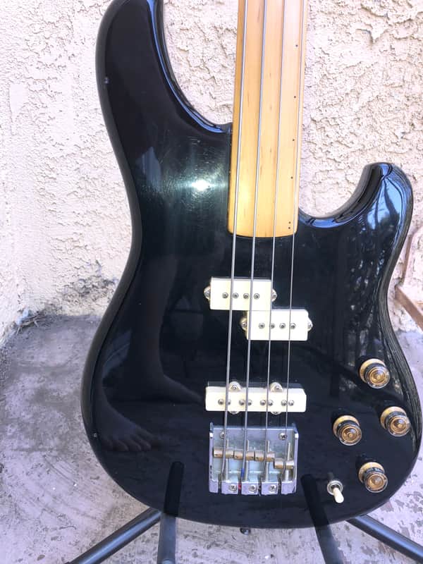 Ibanez Roadster 840 fretless  1981 Black image 1