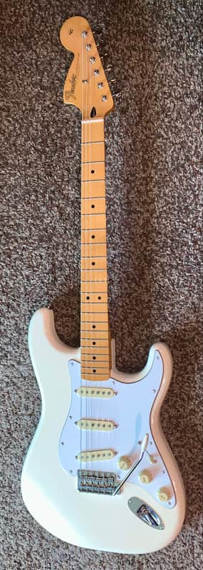 2017 Fender Jimi Hendrix Artist  Series Signature  Stratocaster  Olympic White Stratocaster electric guitar image 1