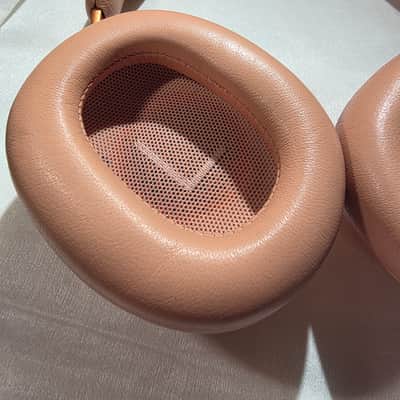 Bang & Olufsen H100 2025 image 8