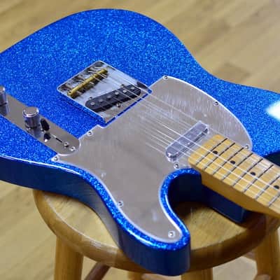 Fender Artist J Mascis Telecaster Bottle Rocket Blue Flake Electric Guitar Deluxe Gig Bag imagen 3