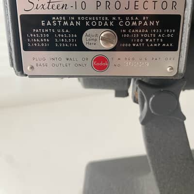 Kodak Kodascope Sixteen-10 30's - Grey cast image 3