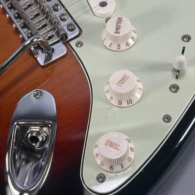 2023 Fender Vinterra II 60s Stratocaster W/Gig Bag - Sunburst image 10