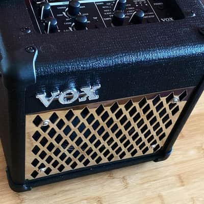 VOX MINI5 Rhythm Portable Guitar Amplifier AMP Mint Condition image 4