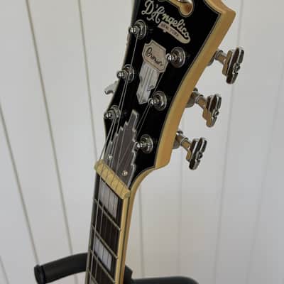 D'Angelico Premier Bedford SH with Tremolo 2021 - Sky Blue image 3