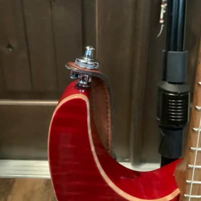 Suhr Modern 2023 - Trans Red image 9
