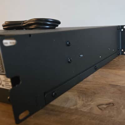 QSC CX702 2-Channel Commercial Power Amplifier image 2