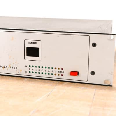 Klark Teknik DN3601 Programmable Slave Graphic Equalizer CG01XRE image 2