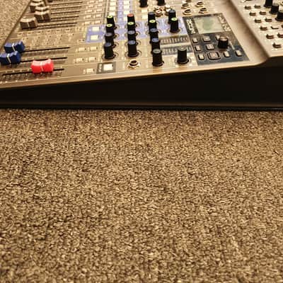 Zoom LiveTrak L-20 Digital Mixer / Recorder 2010s - Grey / Blue image 10