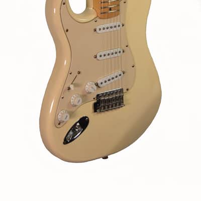 Fender Left Handed Stratocaster Standard MIM Electric Guitar – Used - White image 7