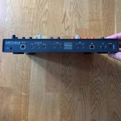 Arturia MicroFreak 25-Key Algorithmic Synthesizer 2019 - Present - Black image 2