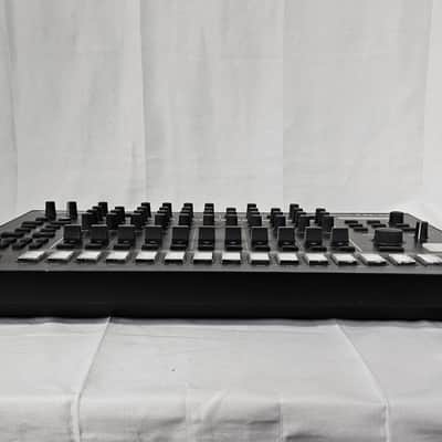 Roland TR-8S AIRA Rhythm Performer with Sample Playback 2018 - Present - Black image 8