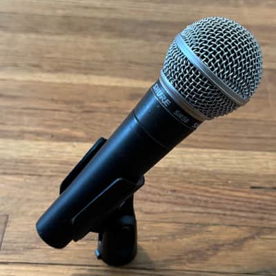 Shure SM58 Handheld Cardioid Dynamic Microphone with Clip and Pouch. image 11