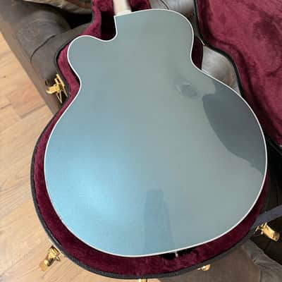 Gretsch G6136T-140 140th Anniversary Double Platinum Falcon 2023 - Present - Two-Tone Stone Platinum / Pure Platinum image 4