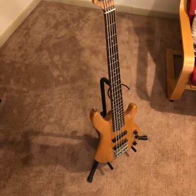 Yamaha BB405 5-String 2004 Natural image 9