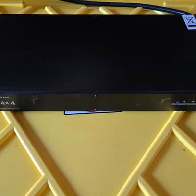 ART PB4X4 Rackmount 8 Outlet Power Conditioner 2008 - Present - Black image 3