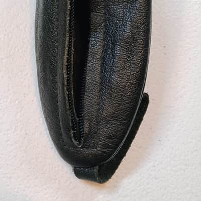 Bach leather trombone, baritone or euphonium mouthpiece pouch with zipper image 3