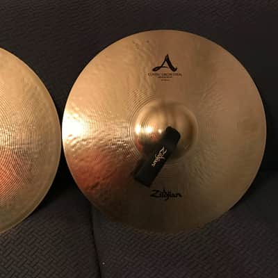 Zildjian 18" A Series Classic Orchestral Medium Heavy Cymbals (Pair) image 6