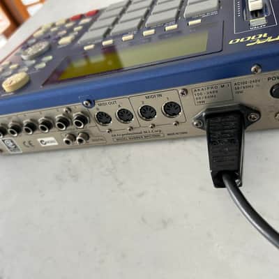 Akai MPC1000 Music Production Center 2004 - 2013 - Blue image 8