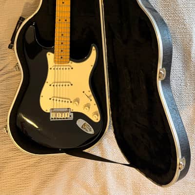 Fender Stratocaster, American Standard 1992, with case image 17