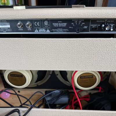 Fender Tone Master Twin Reverb 2x12-inch 200-watt Combo Amp - Blonde image 4