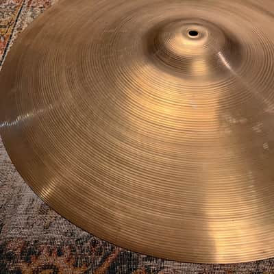 VIDEO! BIG Light Vintage Zildjian 22" Light Crash Ride 2613 g Complex Full Crash image 5