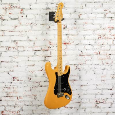Fender - 2004 American Series Stratocaster - Electric Guitar - Butterscotch Blonde - w/OHSC USED image 10