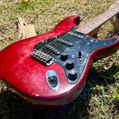 Vintage Fender Stratocaster Guitar 1979-1981 - Crimson Red Transparent image 7