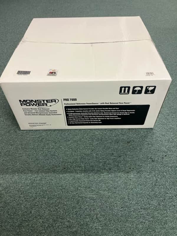 Monster Power PRO 7000 Professional Reference PowerSource Bild 1
