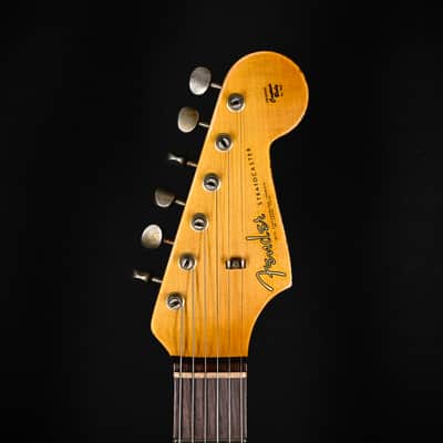 Fender Custom Shop '62 Stratocaster HSS Heavy Relic- Blue Sparkle 2026 (R146850) image 9