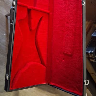 Hondo HardShell Case for a Mako Exotec XK-4 Electric Guitar, 1980s - Black/Red image 1