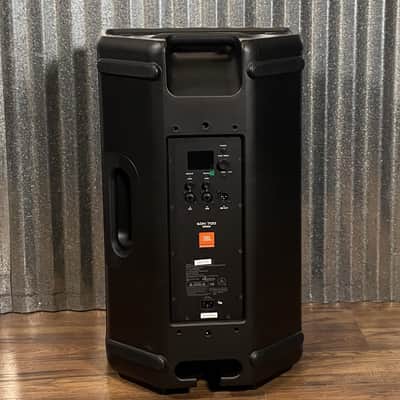 JBL EON715 15" 650 Watt Powered PA Speaker & Cover Used image 5