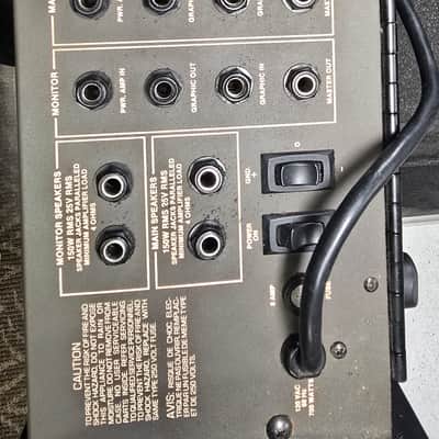 Peavey XR-700C Analog Mixing Console with Flight Case image 3