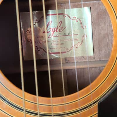 Lyle W465 Acoustic Guitar - Natural image 7