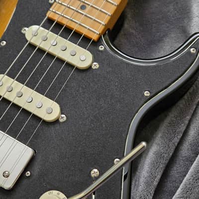 Vola OZ RV MC Electric Guitar + Sunburst Finish image 13